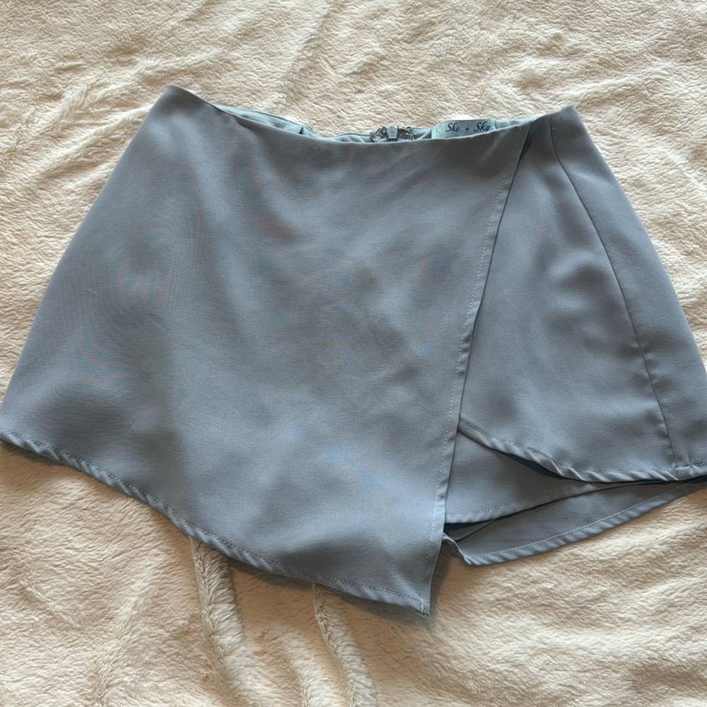 She + sky skort size medium